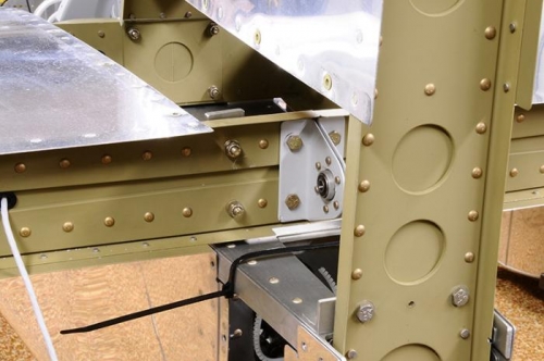 Vertical Stabilizer Spar Bolts