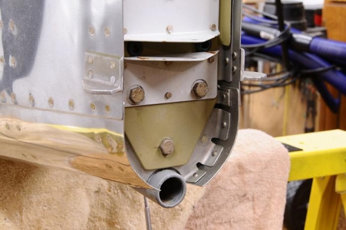 Vertical Stabilizer Tailwheel Mount Bolts