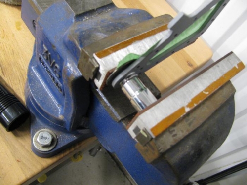 Pressing in the bearings in the vise