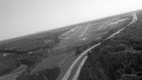 Landing RWY 25 LZU