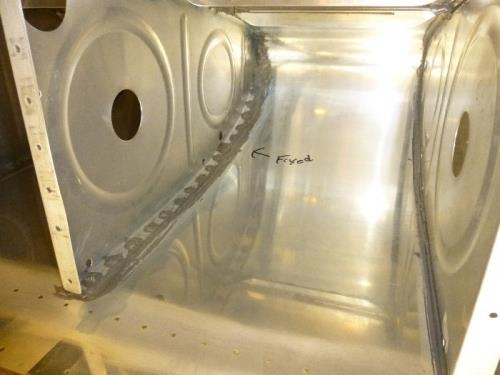 A defected encapsulation that may have gone unnoticed if I didn't top coat