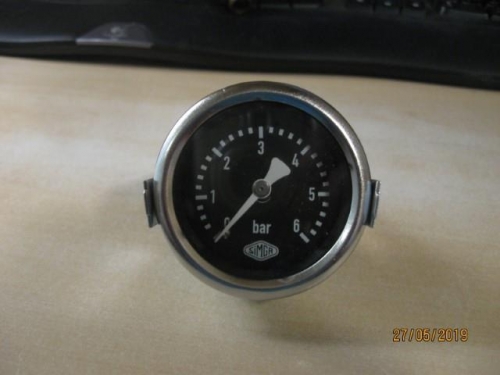 Pressure gauge