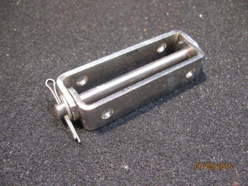 Empennage hinge complete