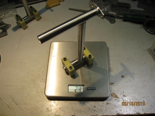 Weight of pilot's right rudder pedal