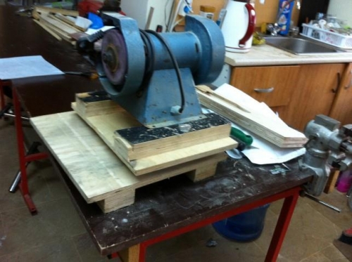 Ply brace3s under press!