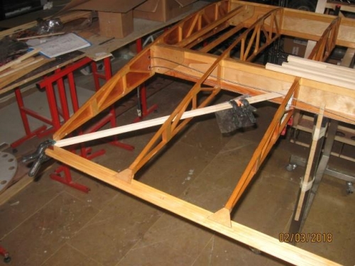 Root rear cross brace