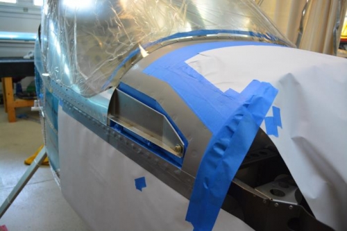 3 strips on the bottom