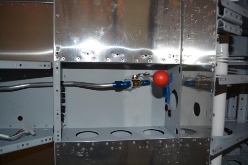 No issues creating the fuel line from the valve to the flow meter