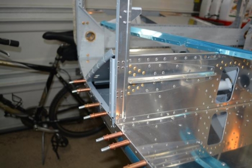 Attach bulkhead side channel