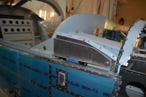 canopy strut attached