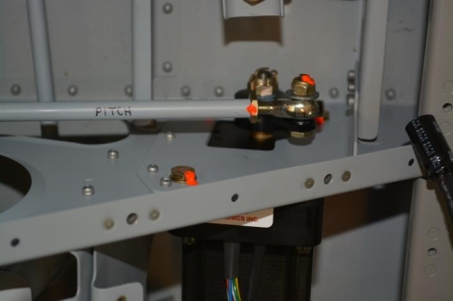 connector rod attached