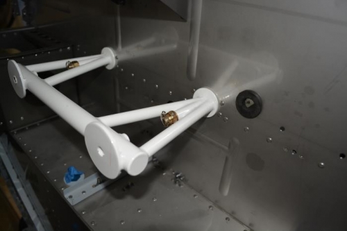 attached engine mount