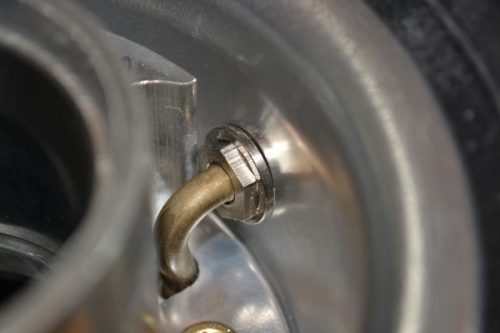 valve stem for right main tire