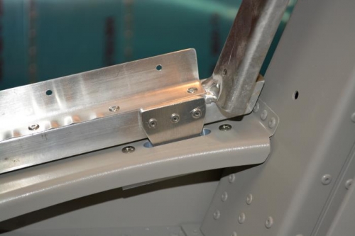 right side guide plate