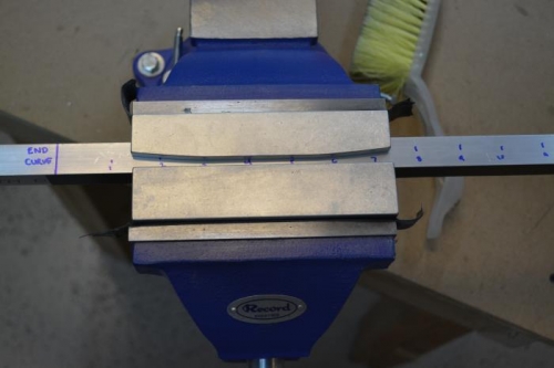 Bending die for longerons