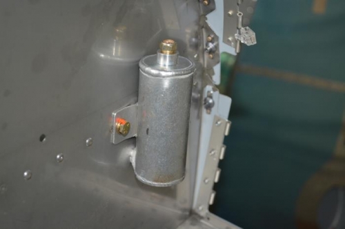 attached brake reservior