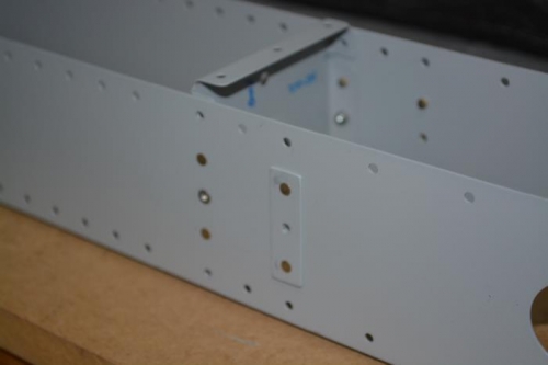 No issues with the longer flush rivets or with the flush pull rivets