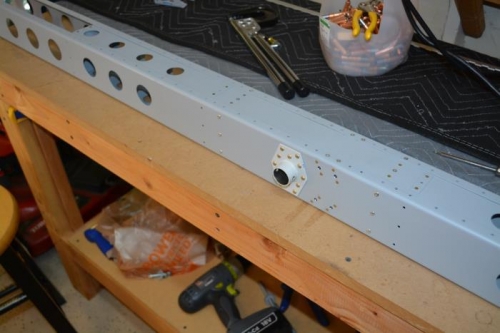 Spar box together and ready to start addding ribs