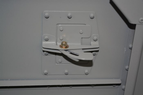 Air conditioner doors back on