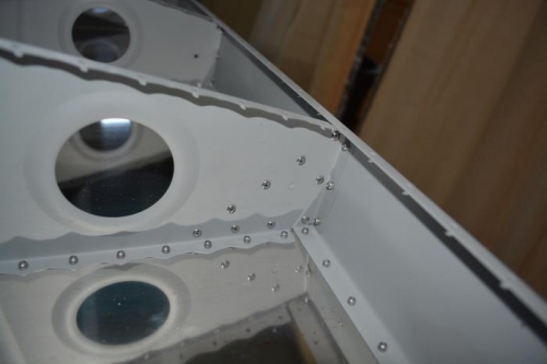 Inboard hing bracket installed