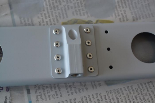 top[ side of pivot bracket