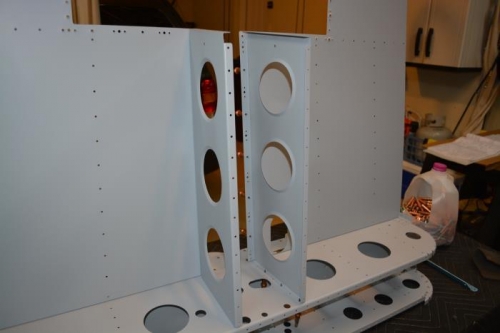 Starting to attach bagage underside ribs