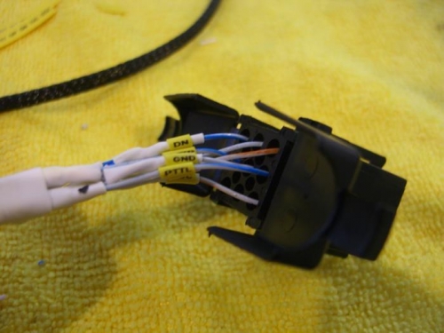 Underdash connector