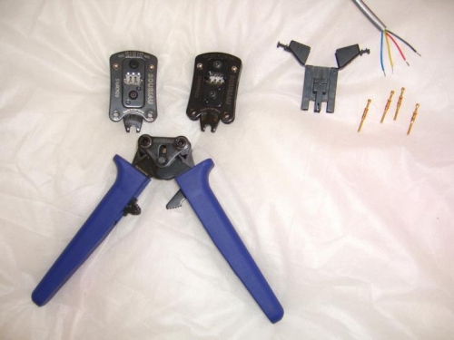 Connector, pins & crimping tools