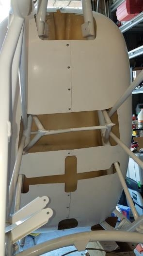 Rear fuselage screws