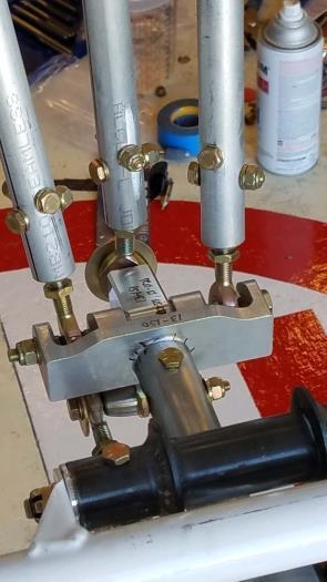 Push/Pull rods attached to mixer assembly