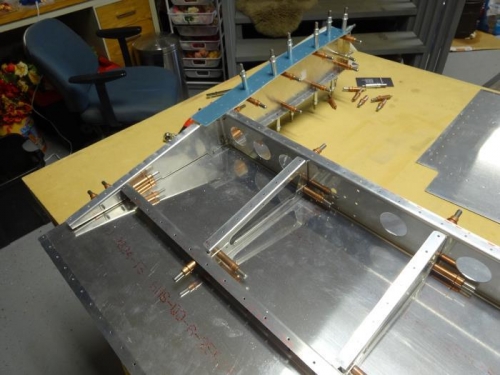 Attached tip rib assembly