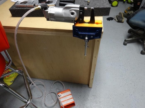 Squeezer with foot control