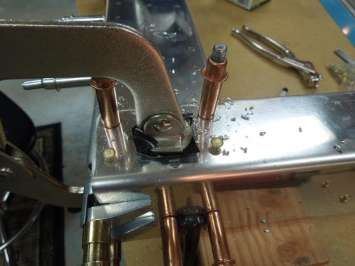 Un set rivets help preserve alignment while drilling
