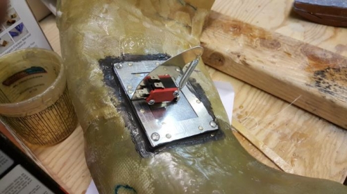 Alternate air door with a microswitch to show when it is open.