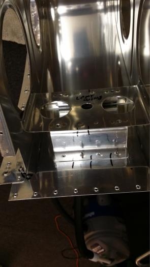 Bracket in wing from above