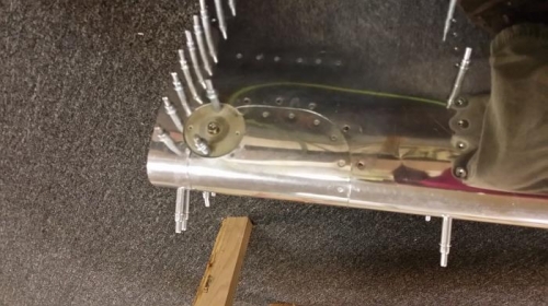 L wing outboard deice power connector