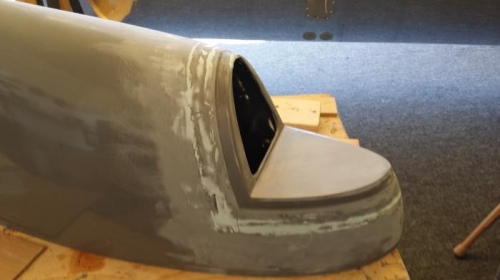 L wing tip after initial fibergalssing, filling, and sanding