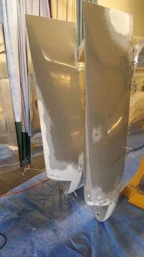 Both wing tips finished