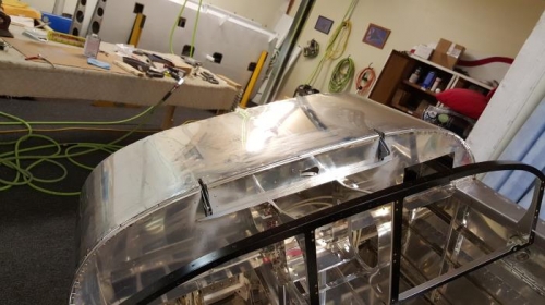 Fron top skin riveted in with tank sealer (messyn stuff).