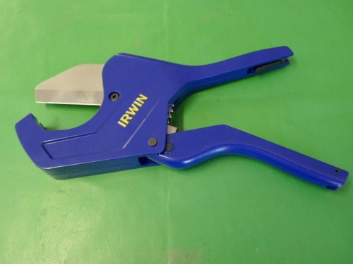 Hose cutting tool.