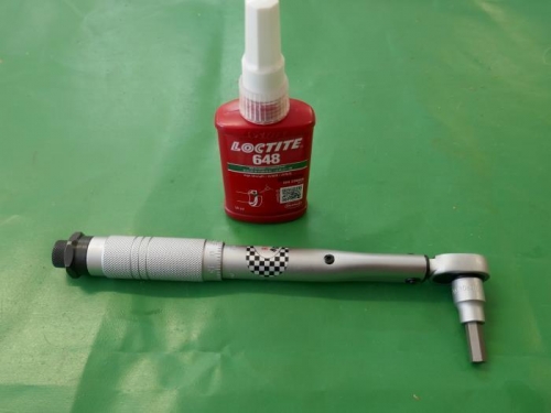 Loctite and torque wrench.