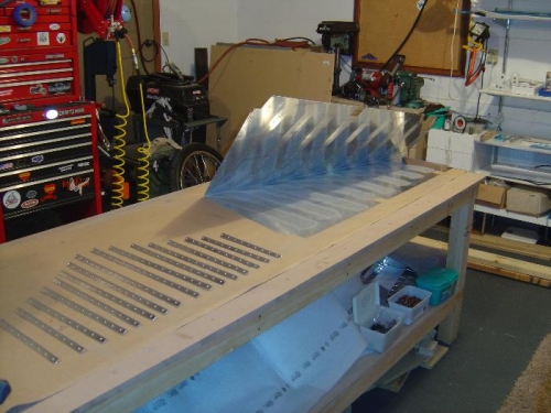 Primed the rudder stiffners and the associated rivet line on the skins