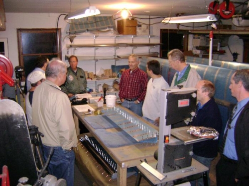 More shop talk..........from the right;Jim, Marty, Dave, Mike, Dan, Clare, Craig, me, Bob