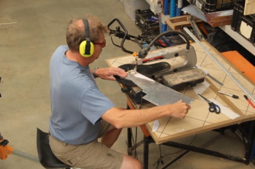 Cutting out bellhorns