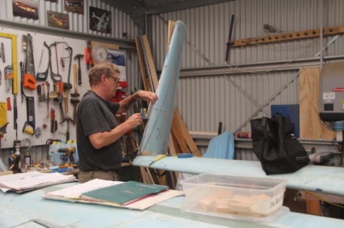 Mmmmmm. Different. Different is bad. Note shopping back with 5kg of sand in it, 3 per wing.