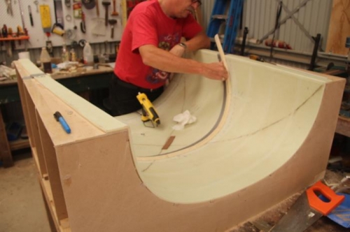 Glueing on the drip rail foam