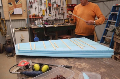 Sticking on supporting strips