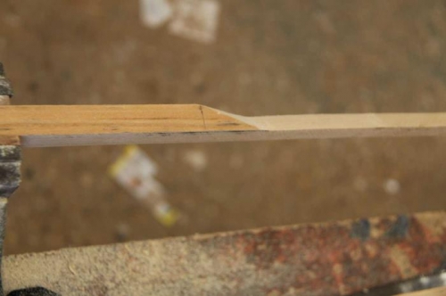 Bottom longeron with transition