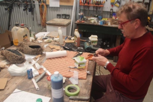 Popping the form off the first gauge end