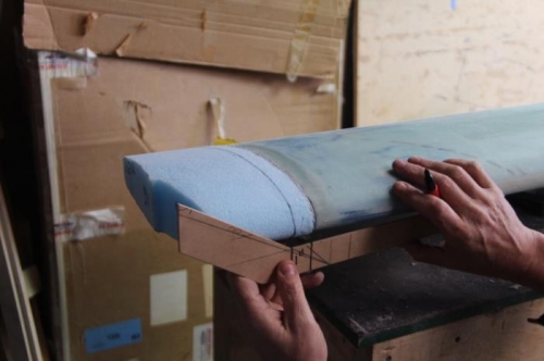 Straight airfoil section, dip at the join. !